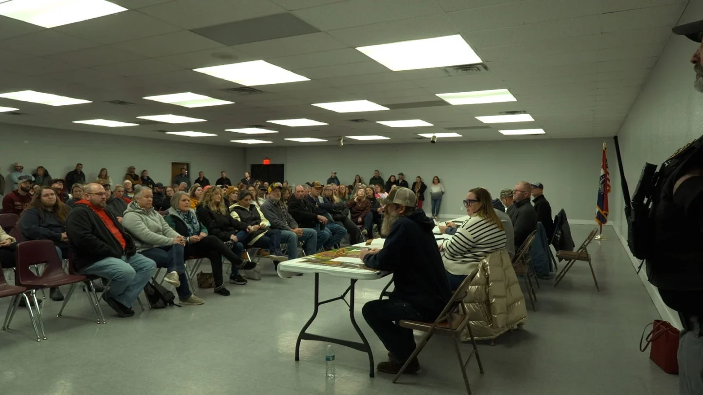 Savannah public hearing about zoning district change.