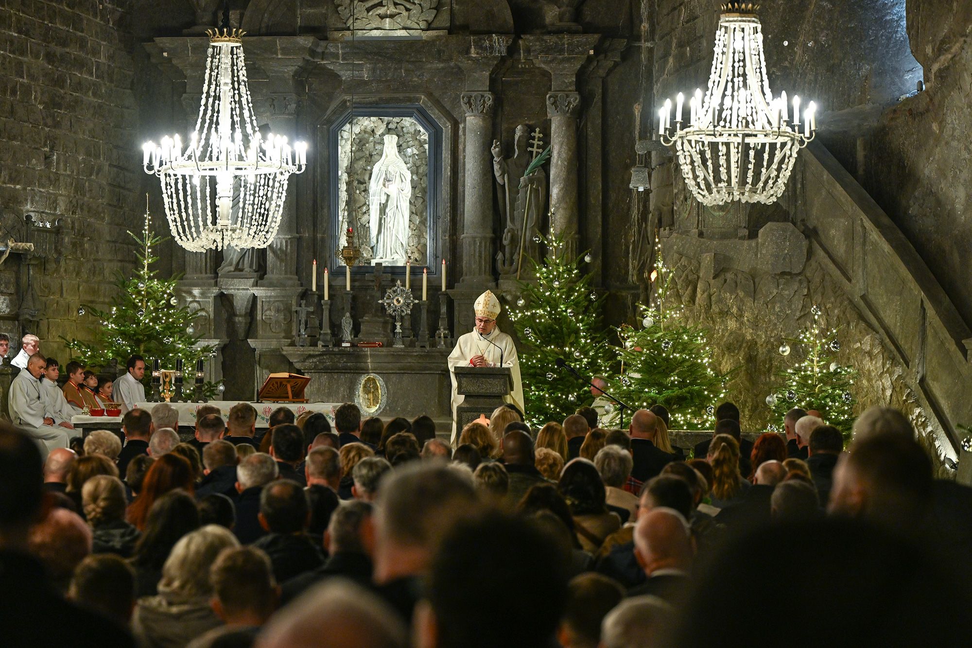 <i>Heritage Images/Hulton Archive/Getty Images via CNN Newsource</i><br/>Tourists arrived in the salt mines in the 1700s