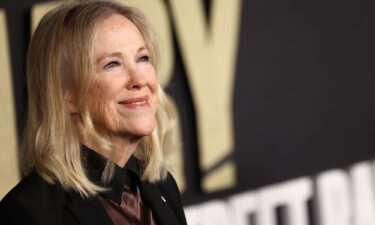 Catherine O'Hara had rectal cancer. People with medical conditions such as cancer can be at high risk for developing blood clots.
