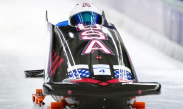 Frank Del Duca pilots USA 2-man bobsled on Run 2