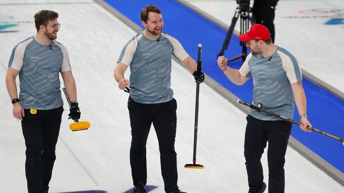 <i>NBC Olympics</i><br/>Norway curlers shake hands