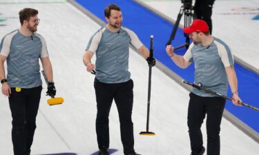 Norway curlers shake hands