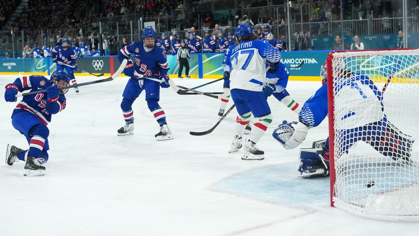 Kendall Coyne Schofield vs. Italy