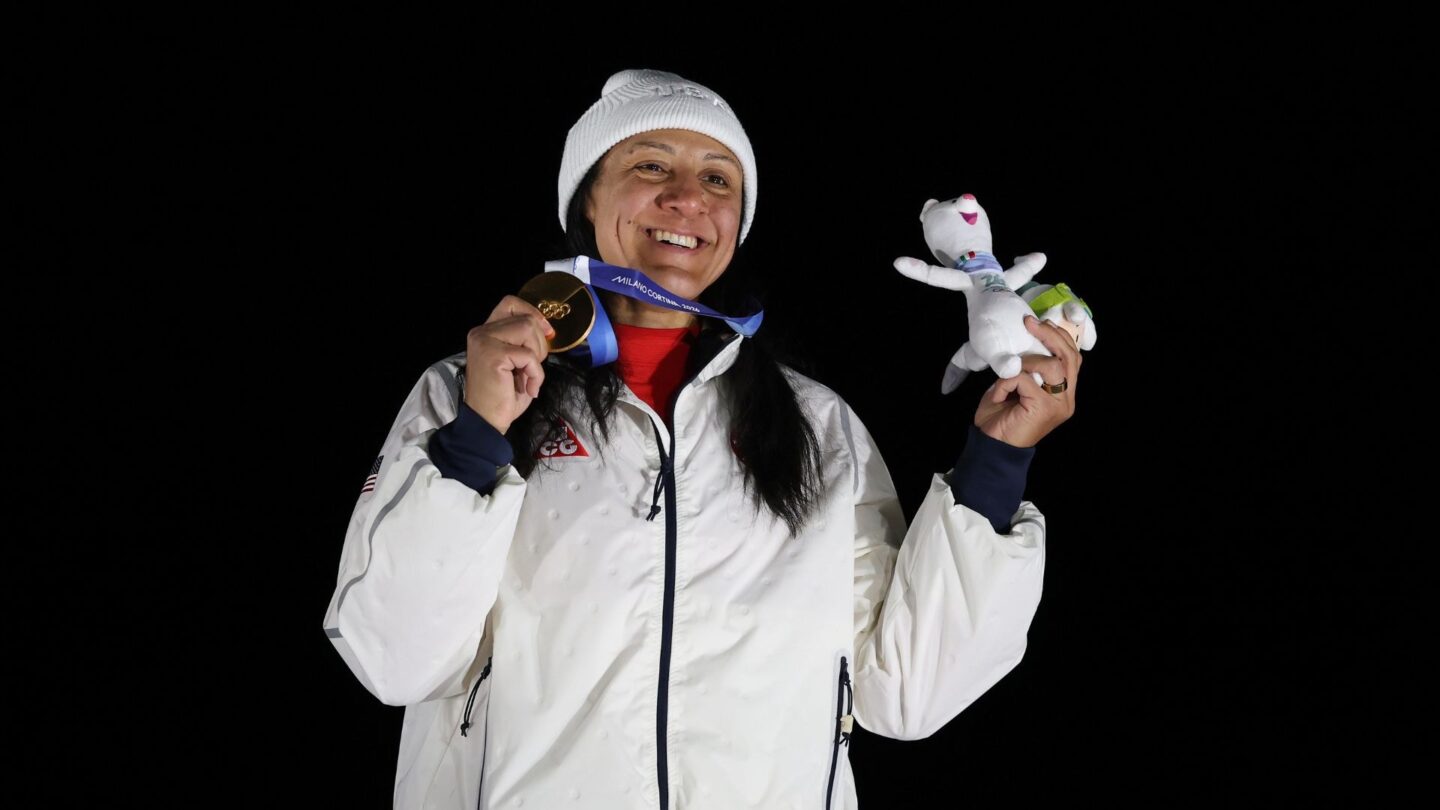 Elana Meyers Taylor winning gold.