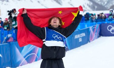Su Yiming celebrates gold in slopestyle