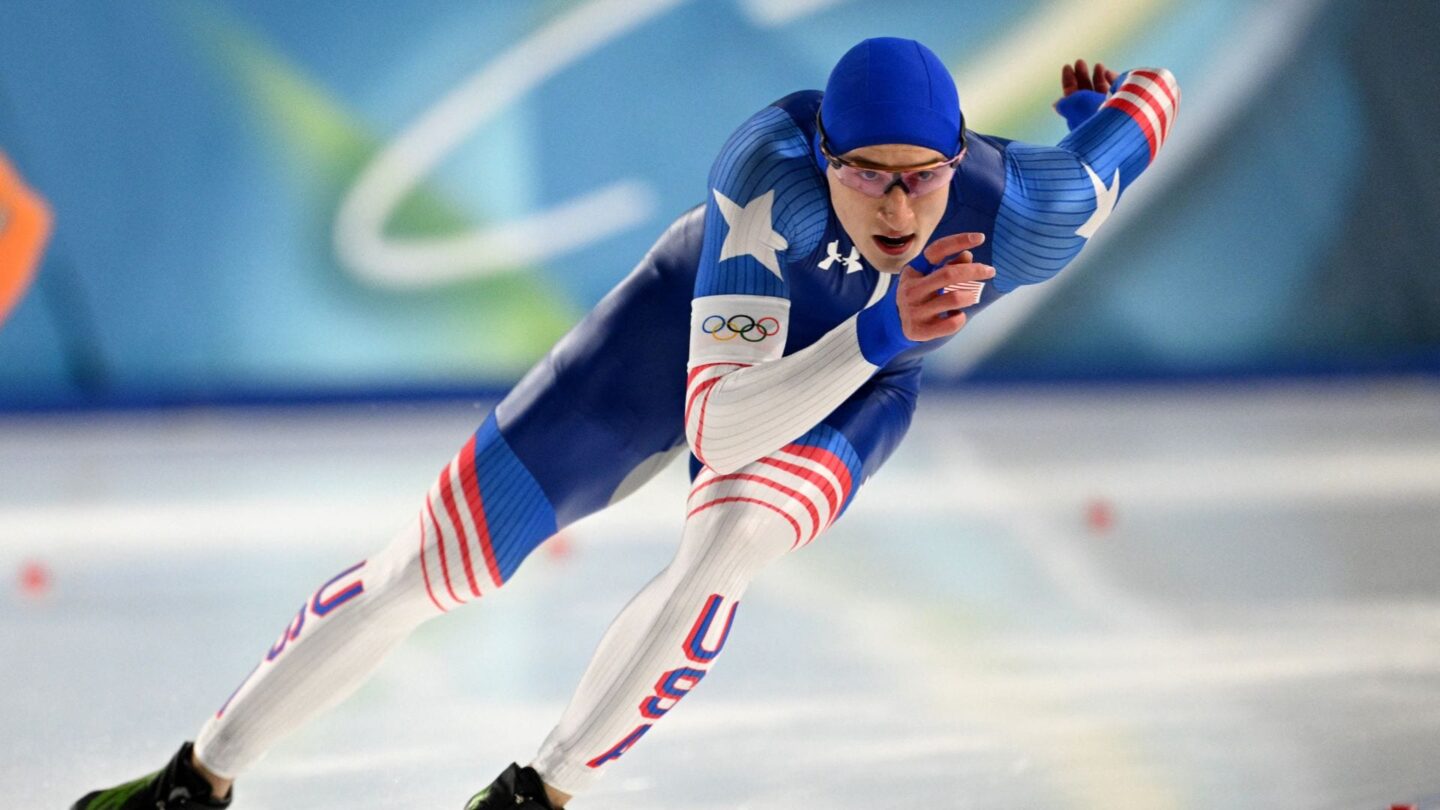 Jordan Stolz in Saturday's 500m