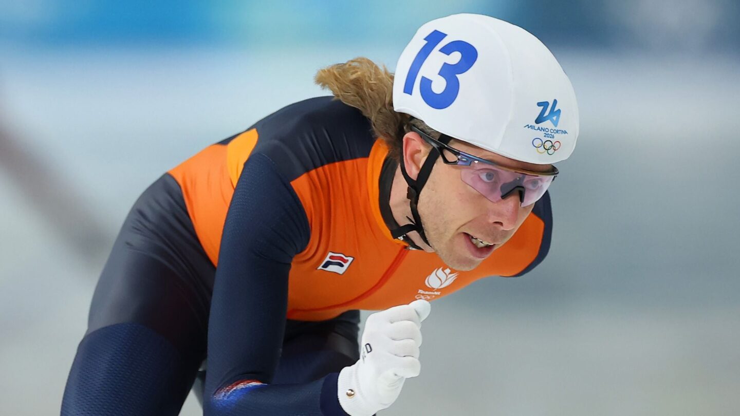 <i>NBC Olympics</i><br/>Jorrit Bergsma races in the men's mass start final