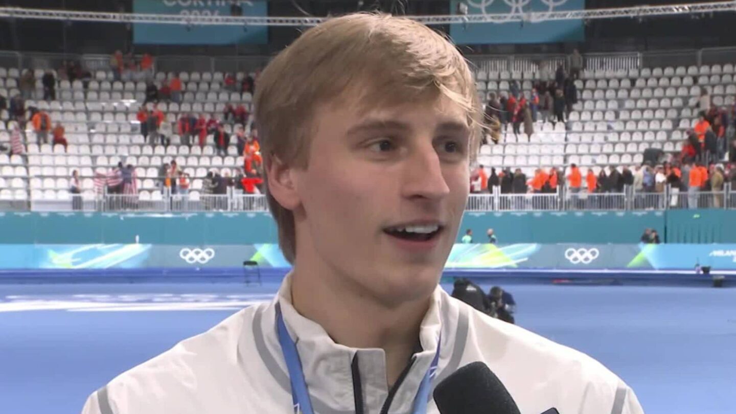 Jordan Stolz after his 500m win.