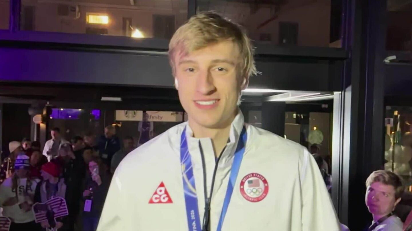 Jordan Stolz joins Mike Tirico.