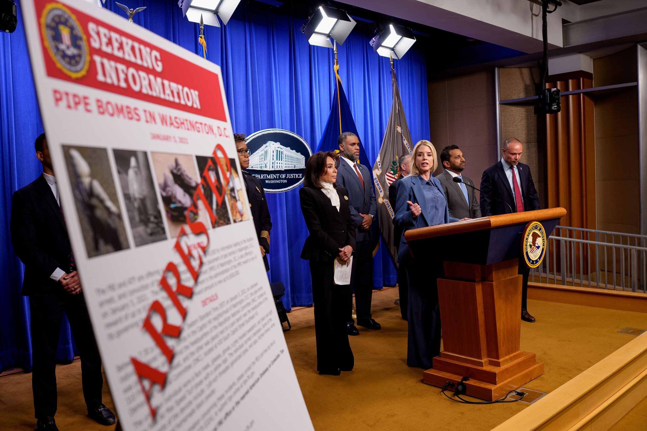 <i>Andrew Harnik/Getty Images via CNN Newsource</i><br/>Attorney General Pam Bondi (3rd-R)