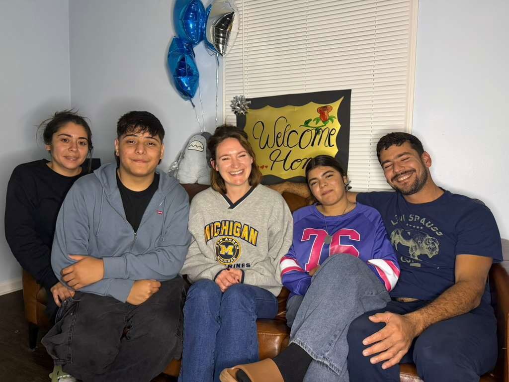 <i>Maryeli Sosa via CNN Newsource</i><br/>Kristen Schoettle (center) poses with Antony (second left)