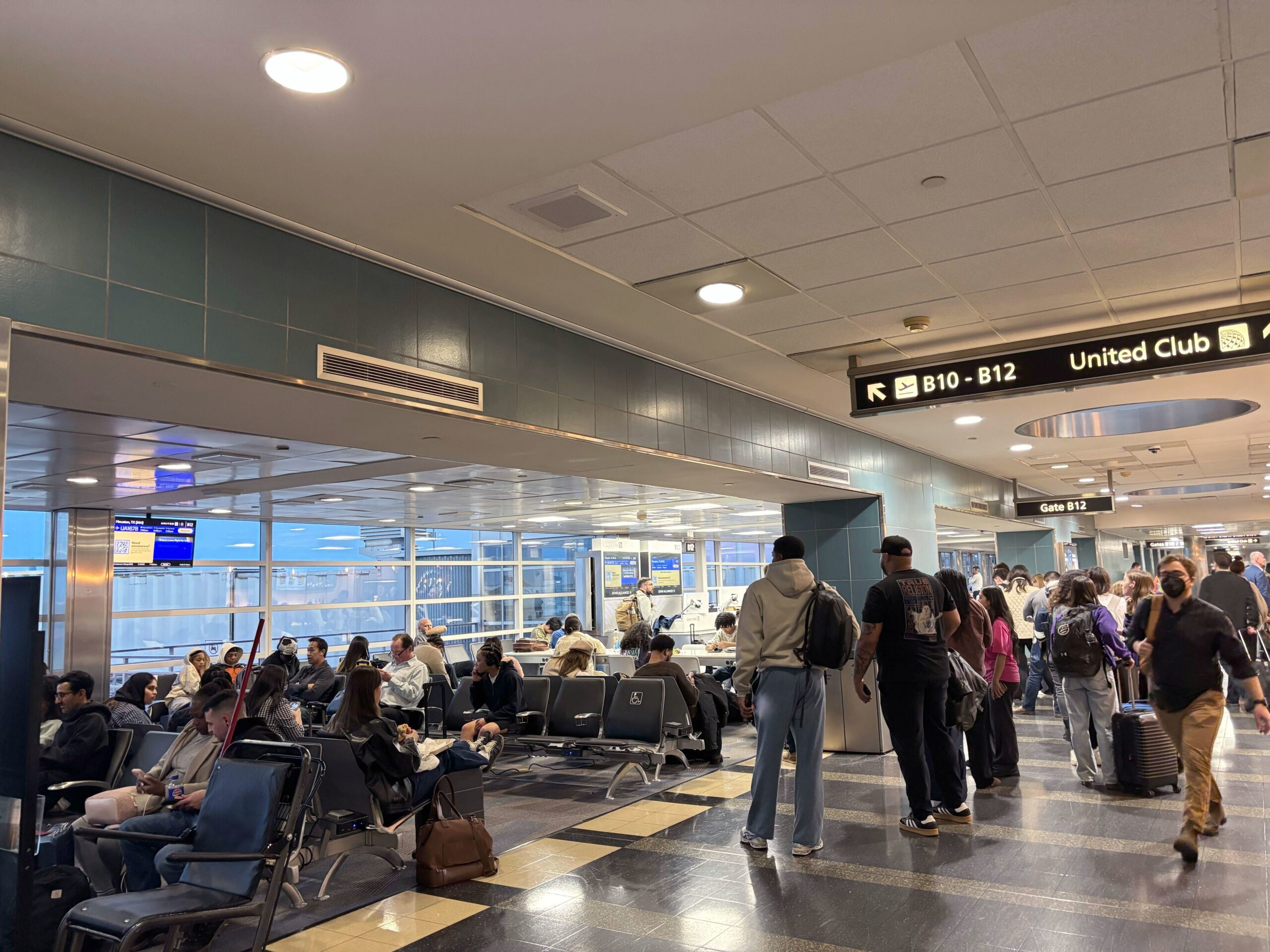 <i>Andrew Caballero-Reynolds/AFP/Getty Images/File via CNN Newsource</i><br/>A view of the control tower at Ronald Reagan Washington National Airport on October 9
