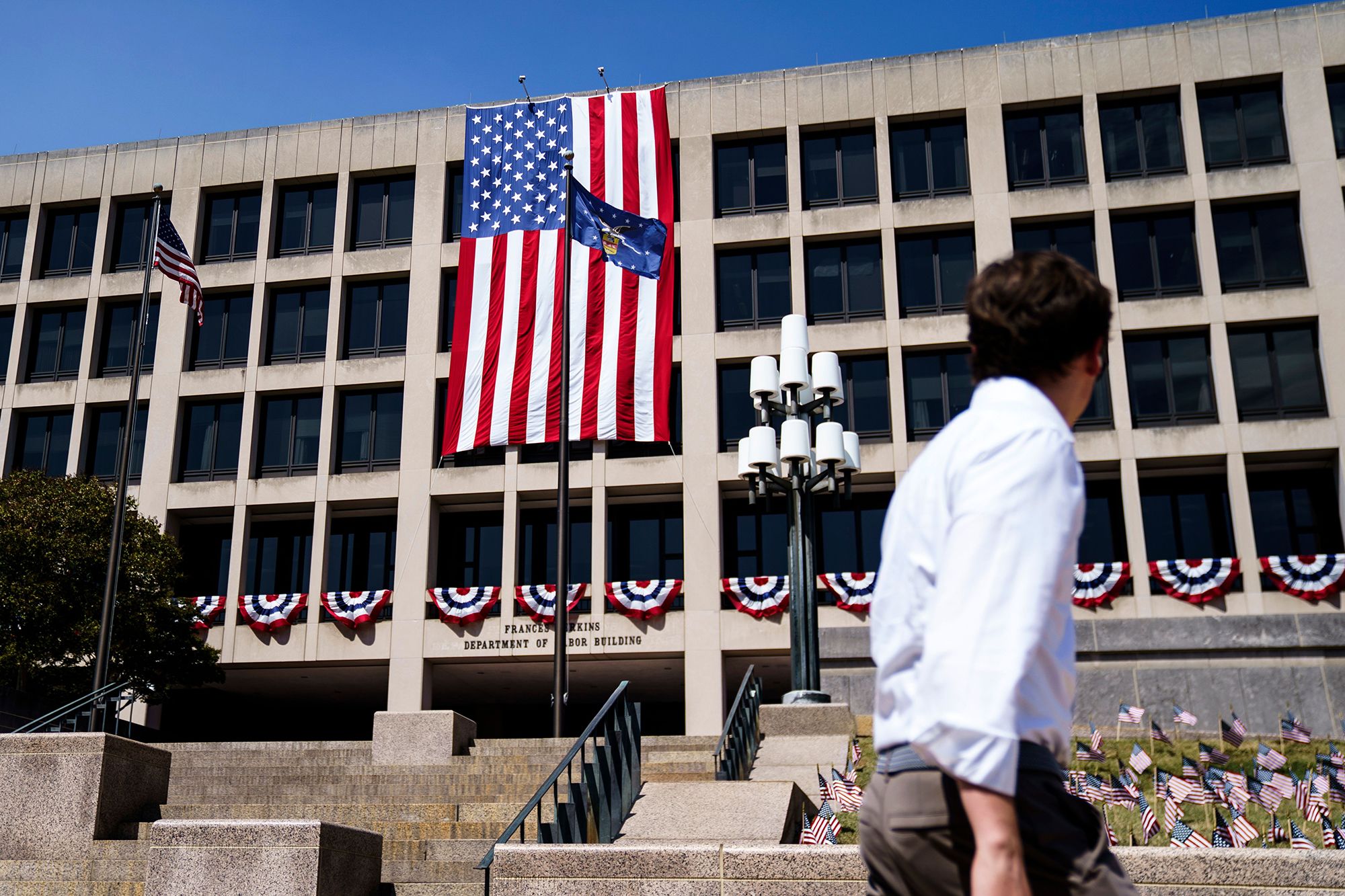 <i>Will Oliver/EPA/Shutterstock via CNN Newsource</i><br/>A new proposed rule from the US Department of Labor aims to give 401(k) plan fiduciaries 