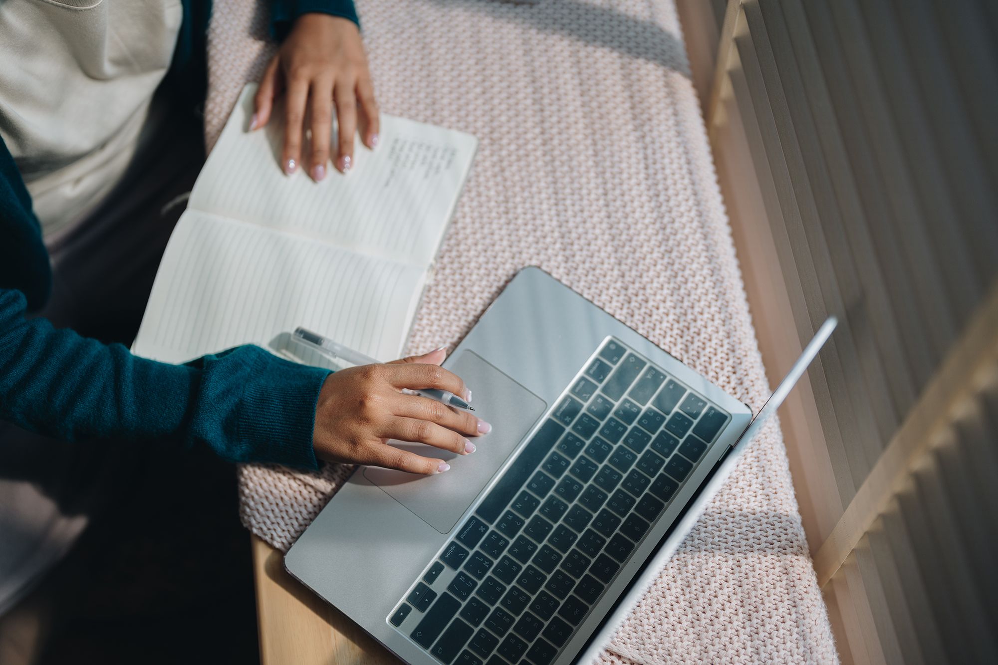 <i>whitebalance.space/E+/Getty Images via CNN Newsource</i><br/>Young people struggling to land entry-level jobs and internships may signal the start of a breakdown in the career pipeline.