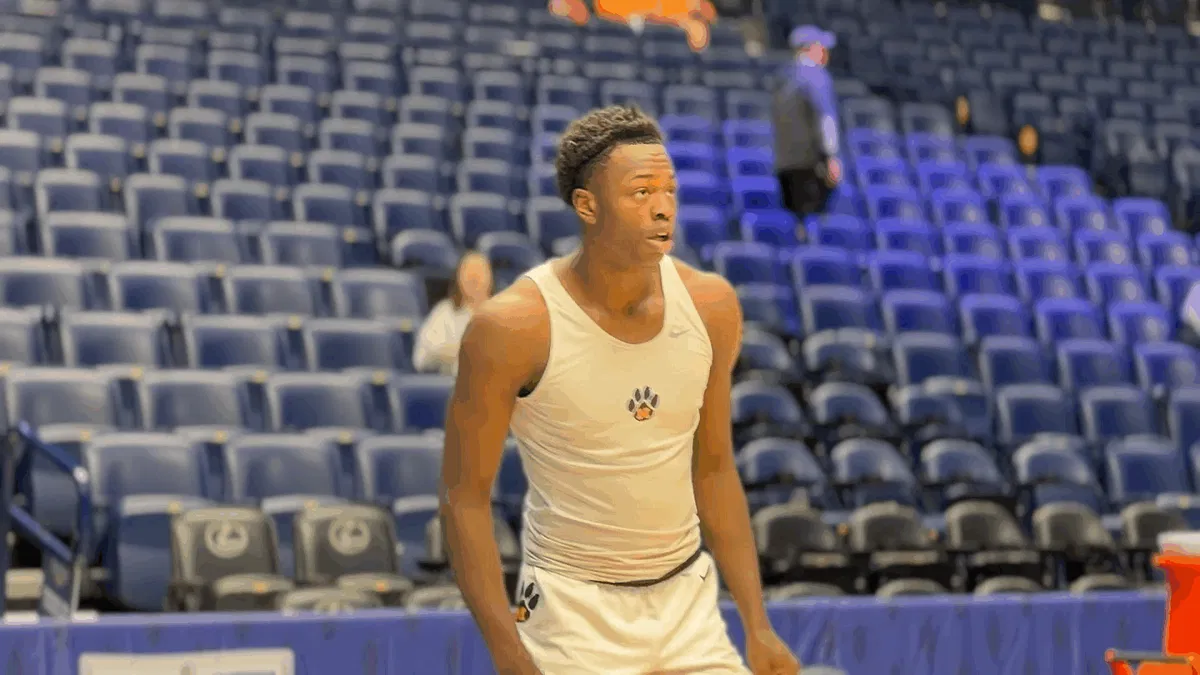 Mizzou forward Mark Mitchell
