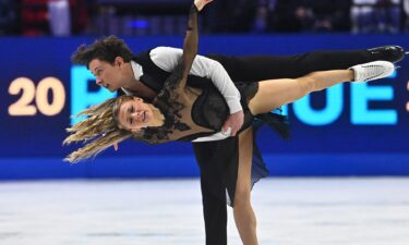 Emilea Zingas and Vadym Kolesnik compete in the free dance at the 2026 World Figure Skating Championships.
