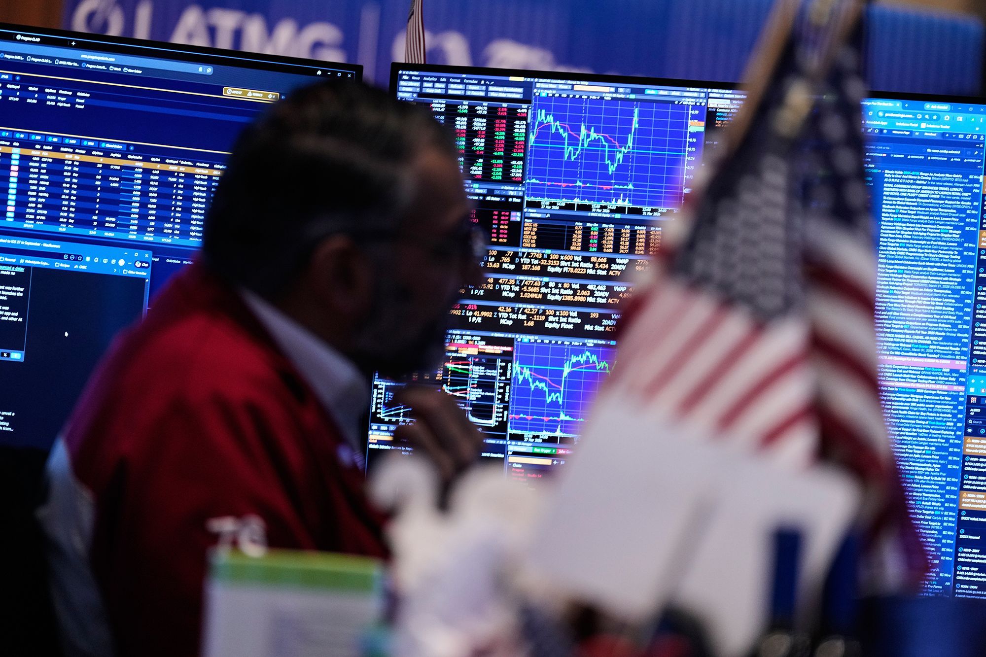 <i>Seth Wenig/AP via CNN Newsource</i><br/>Stocks dropped April 2 after no clear exit plan emerged for the US-Israeli war with Iran.