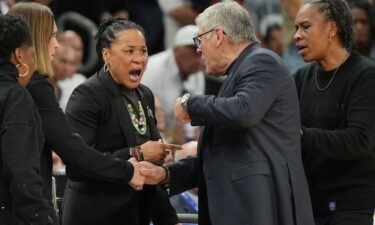 South Carolina head coach Dawn Staley
