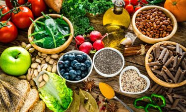 Eating a high-quality plant-rich diet that includes whole grains