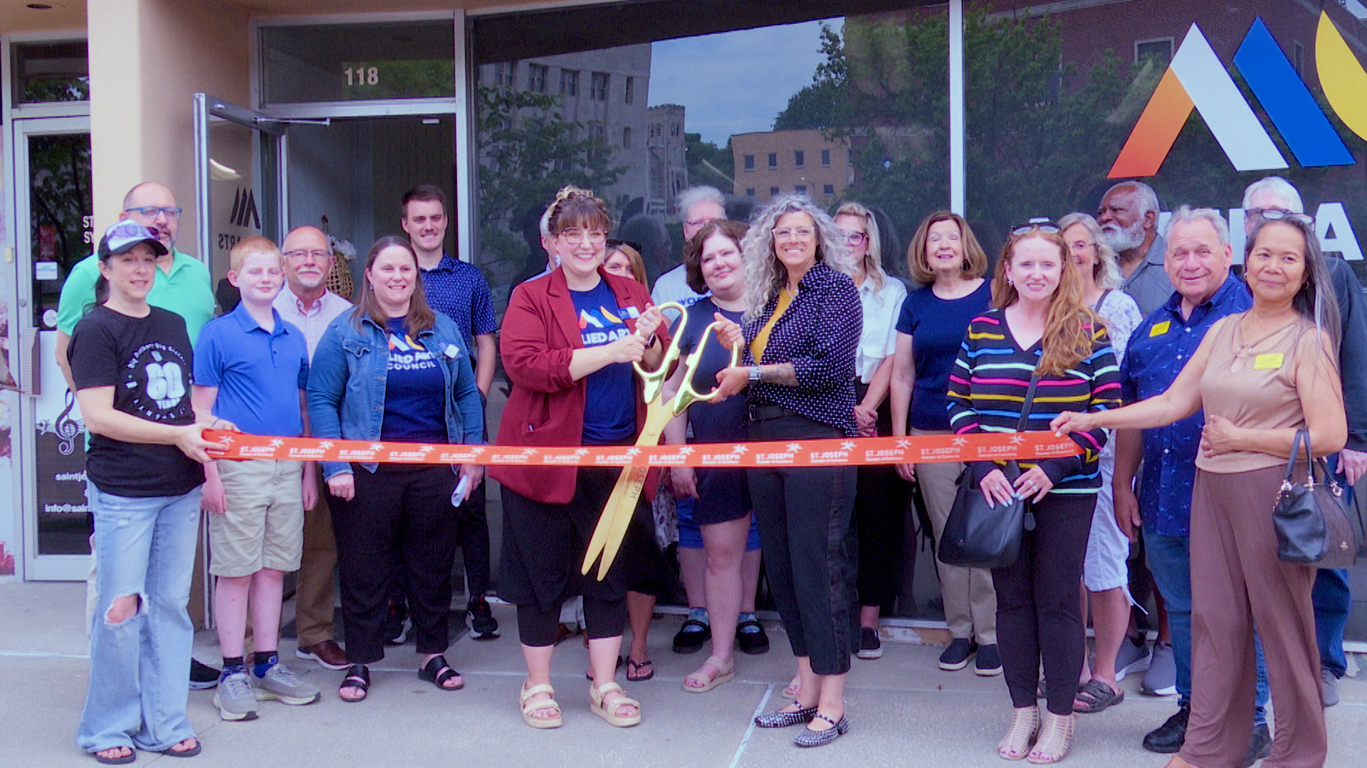Allied Arts Council celebrates rebranding with ribbon cutting