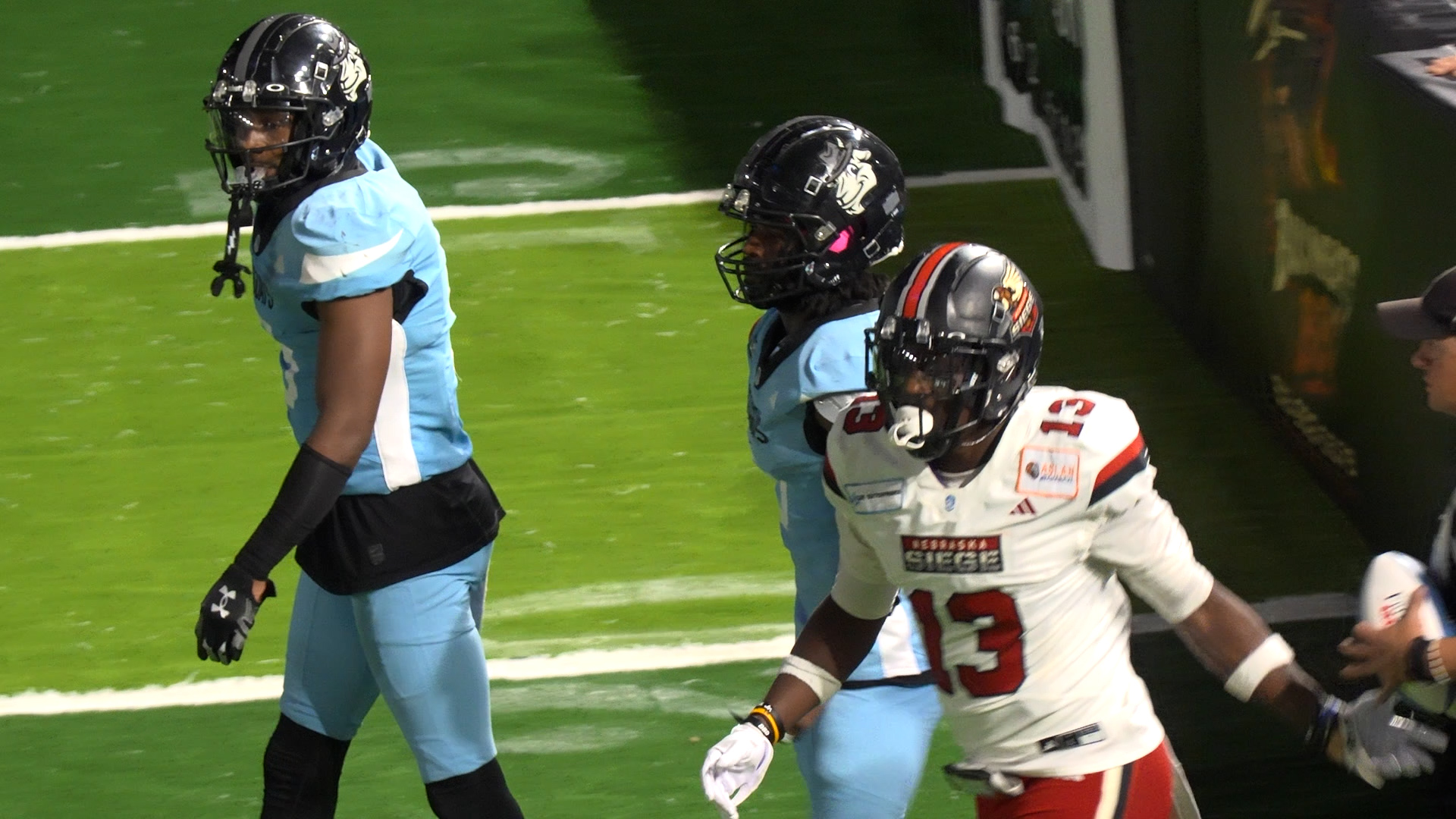 Battle of undefeated teams ends with Siege on top