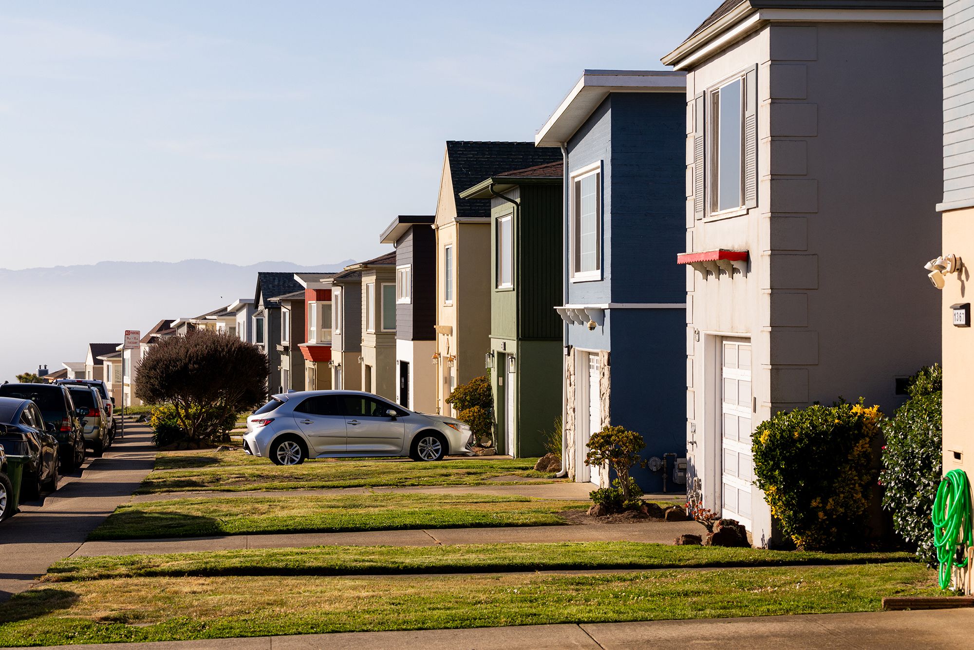 <i>Jason Henry/Bloomberg/Getty Images via CNN Newsource</i><br/>Pictured are homes in Daly City