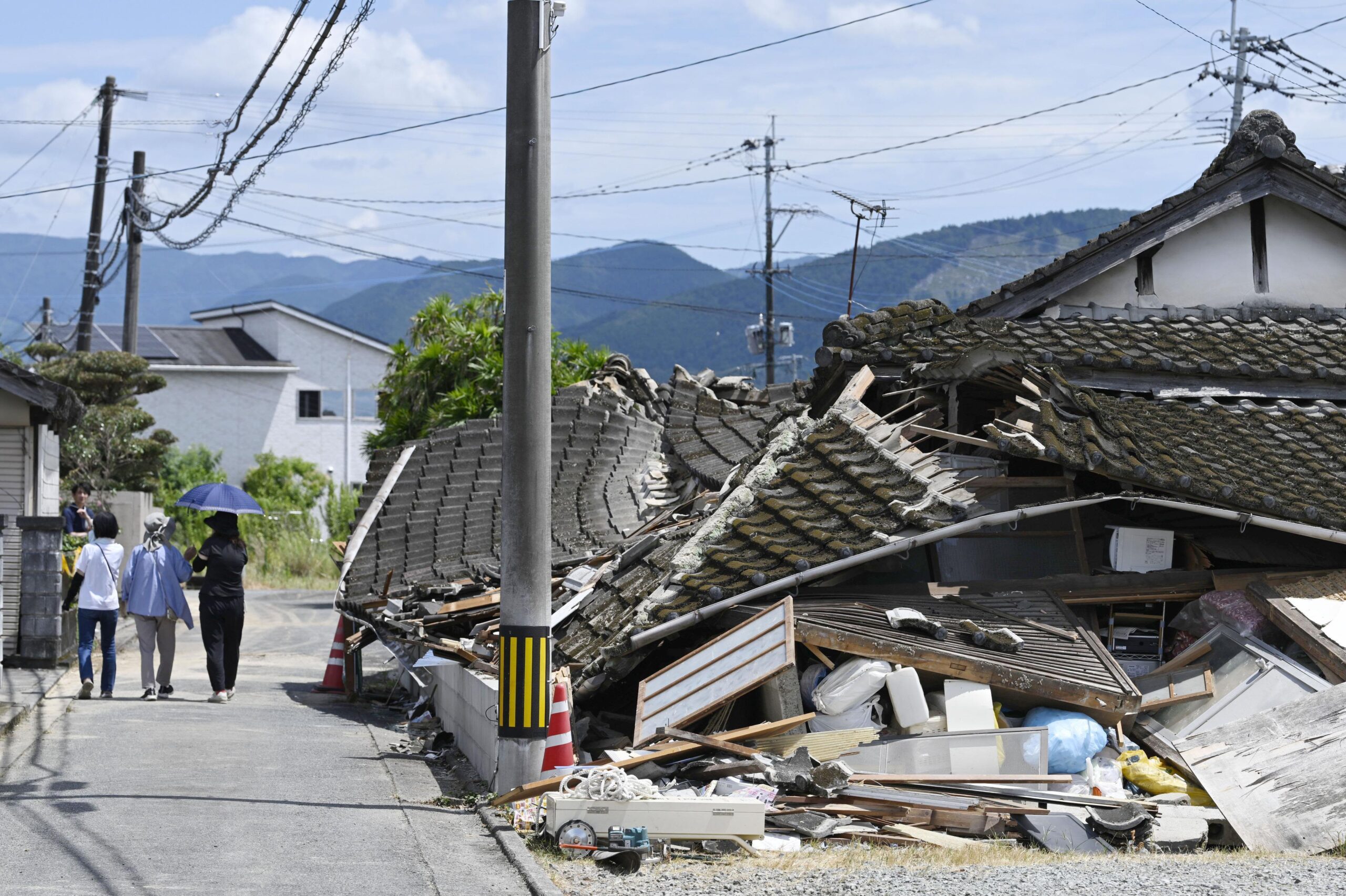 <i>Kyodo News/Getty Images via CNN Newsource</i><br/>A collapsed house in Hikawa