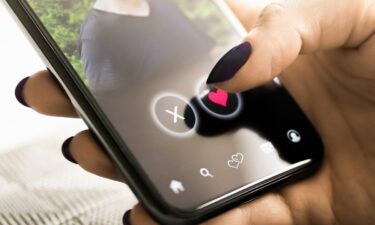 How dating apps made us more suspicious and how it&rsquo;s changing the way we date