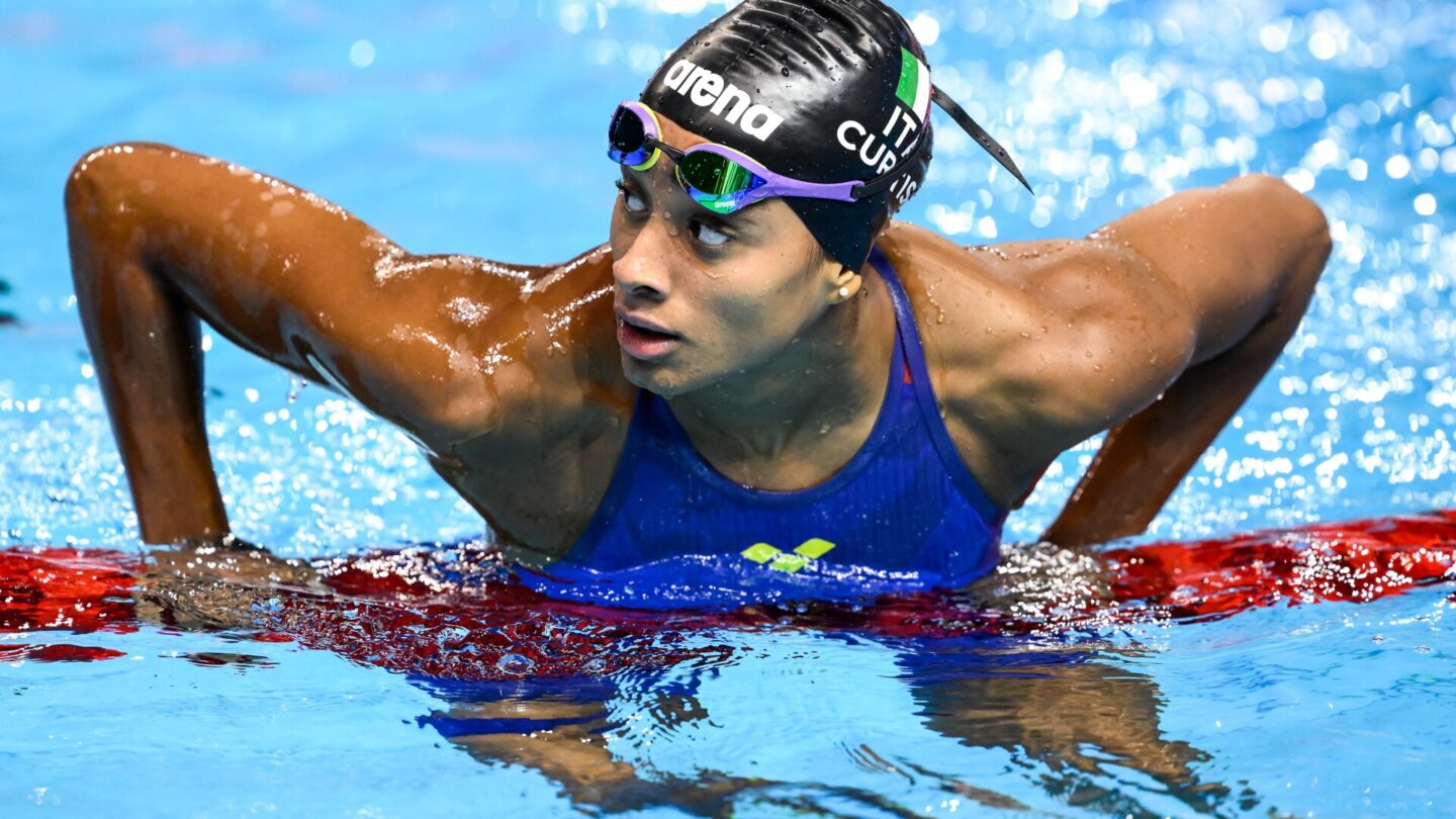 Sara Curtis of Italy competes in the swimming Mixed 4x100 Freestyle Relay during the 22nd World Aquatics Championships at the WAC Arena in Singapore (Singapore)