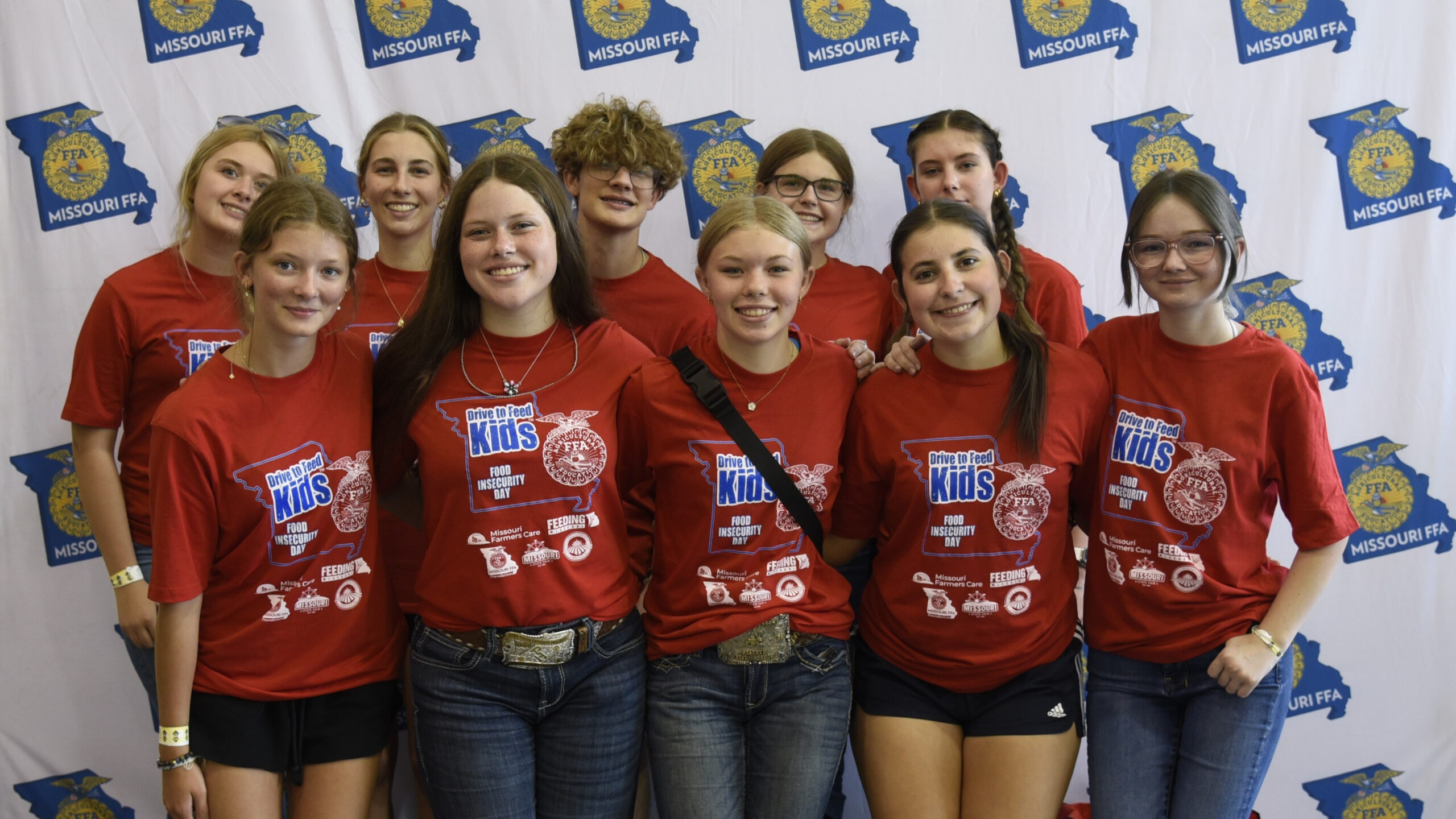 Mid-Buchanan FFA Chapter helps pack over 252K meals at State Fair