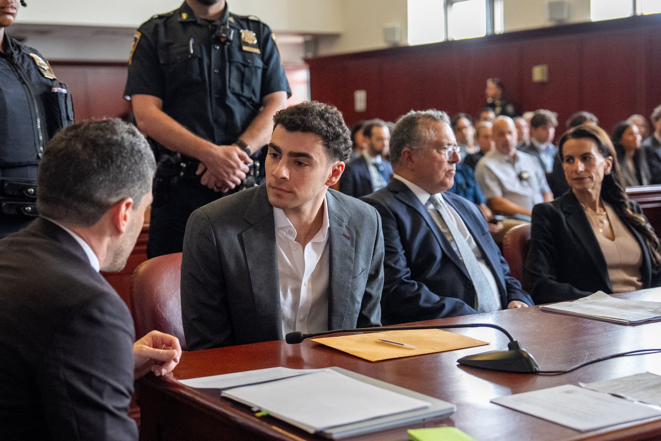 <i>REUTERS/David Dee Delgado/Pool via CNN Newsource</i><br/>Luigi Mangione attends a pre-trial appearance at Manhattan Criminal Court