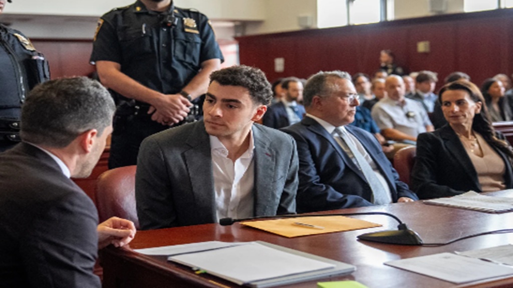<i>David Dee Delgado/Pool/Reuters via CNN Newsource</i><br/>Luigi Mangione attends a pre-trial appearance at Manhattan Criminal Court in New York City on August 11.