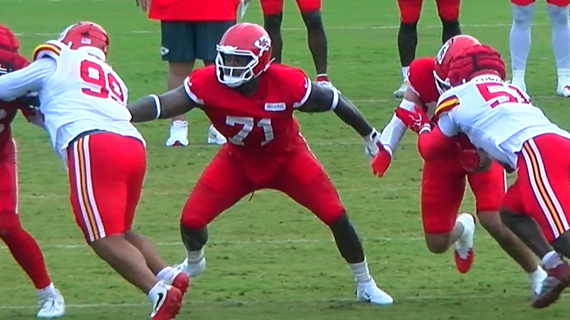 Day 3 of full padded Chiefs Training Camp practice: Josh Simmons ready for big step on o-line in year two
