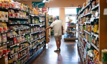 The FDA is proposing that food manufacturers notify the agency when they use ingredients that are generally recognized as safe