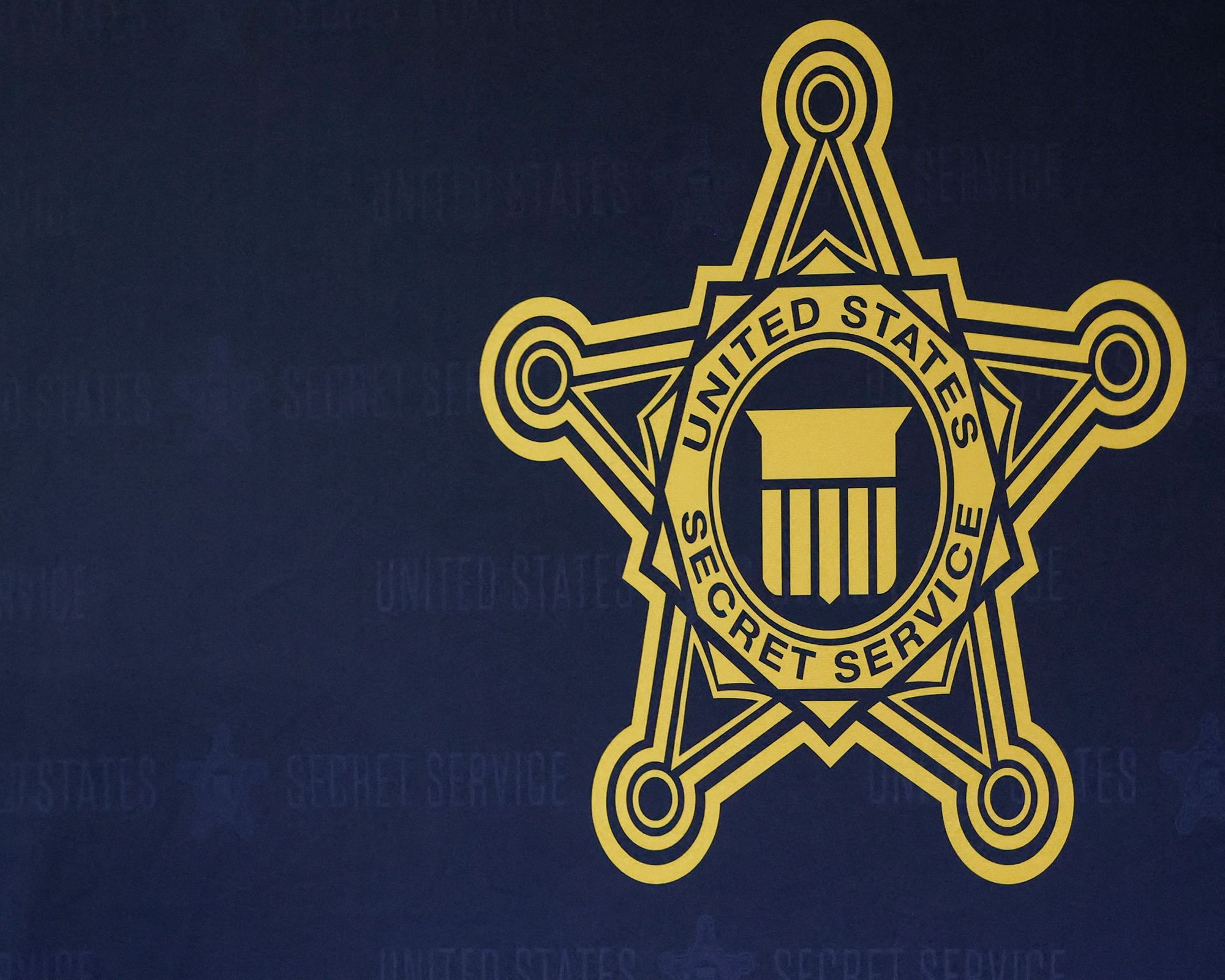 <i>Kamil Krzaczynski/AFP/Getty Images/File via CNN Newsource</i><br/>The US Secret Service logo