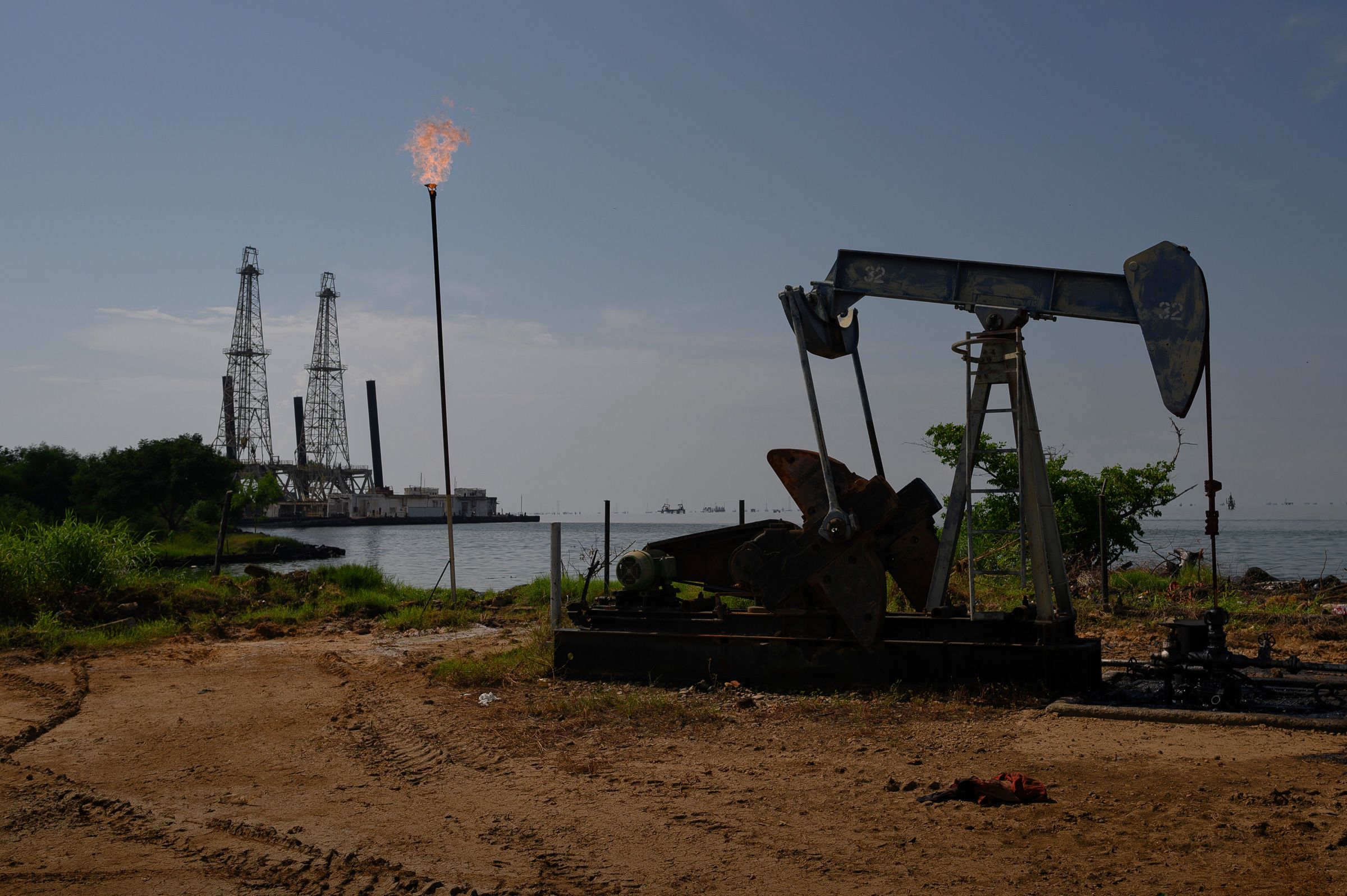<i>Gaby Oraa/Bloomberg/Getty Images/File via CNN Newsource</i><br/>A Petroleos de Venezuela SA (PDVSA) oil pumpjack on Lake Maracaibo in Cabimas