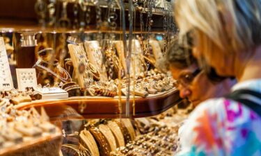 How to travel with jewelry safely