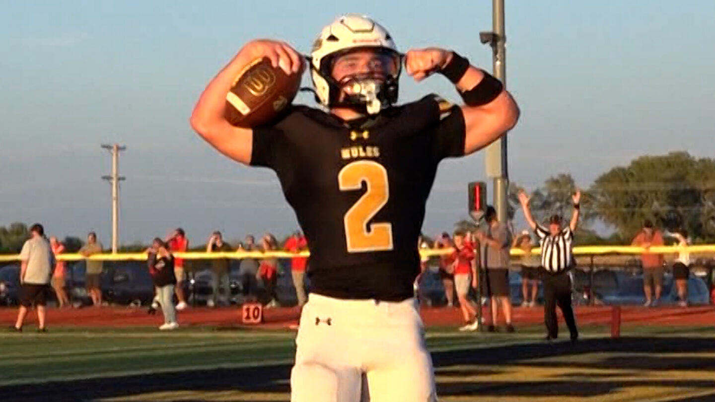 Lathrop High School football bests rival Lawson for first time since 2021