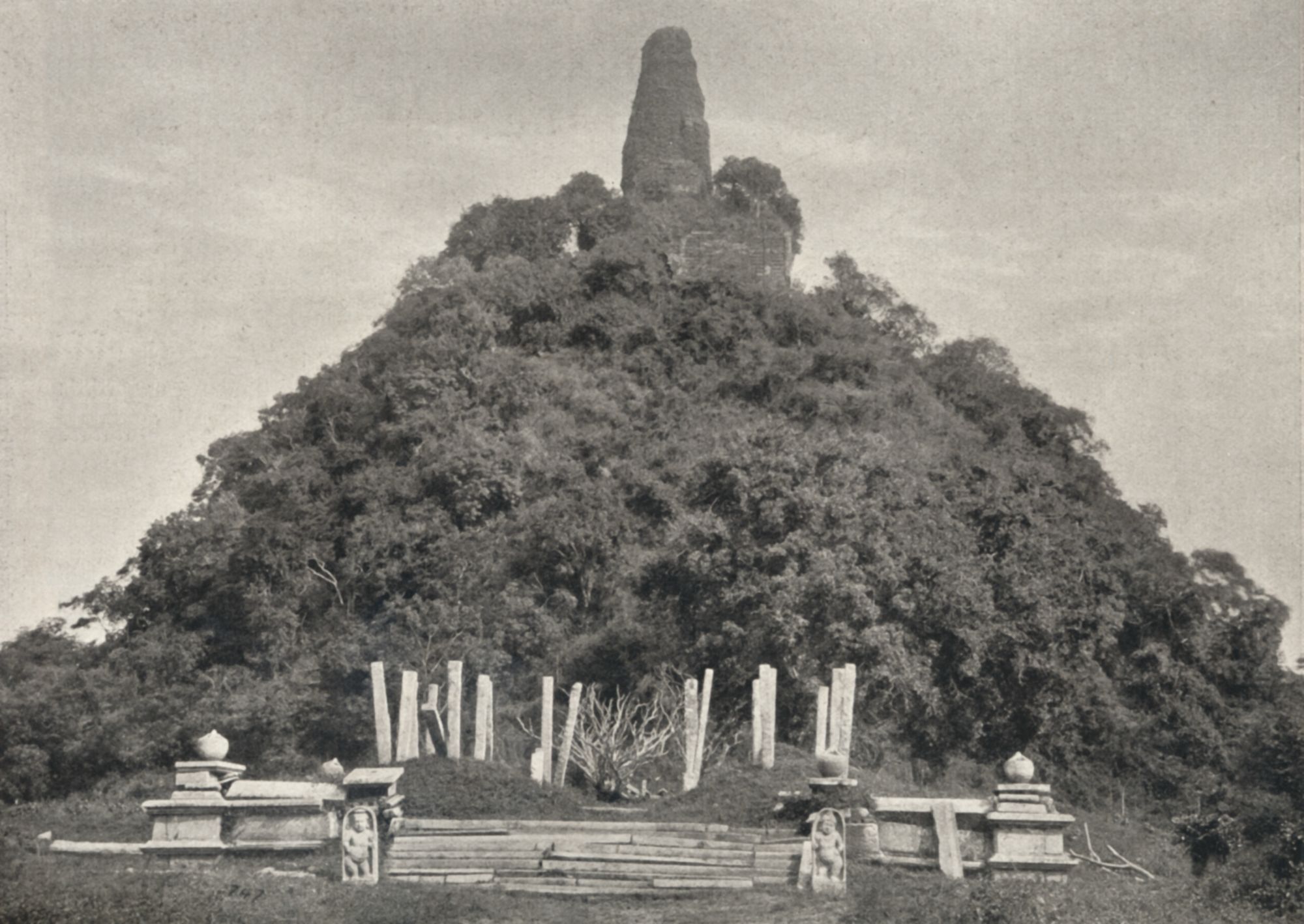 <i>Jeremy Woodhouse/Photodisc/Getty Images via CNN Newsource</i><br/>Jetavanaramaya