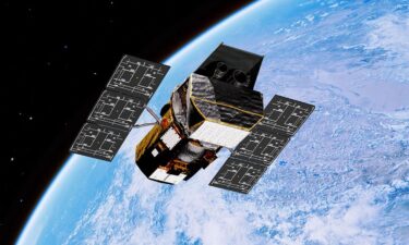 Swift appears as a streak in an image taken by LINK spacecraft as it passed within 7.5 and 9 miles.