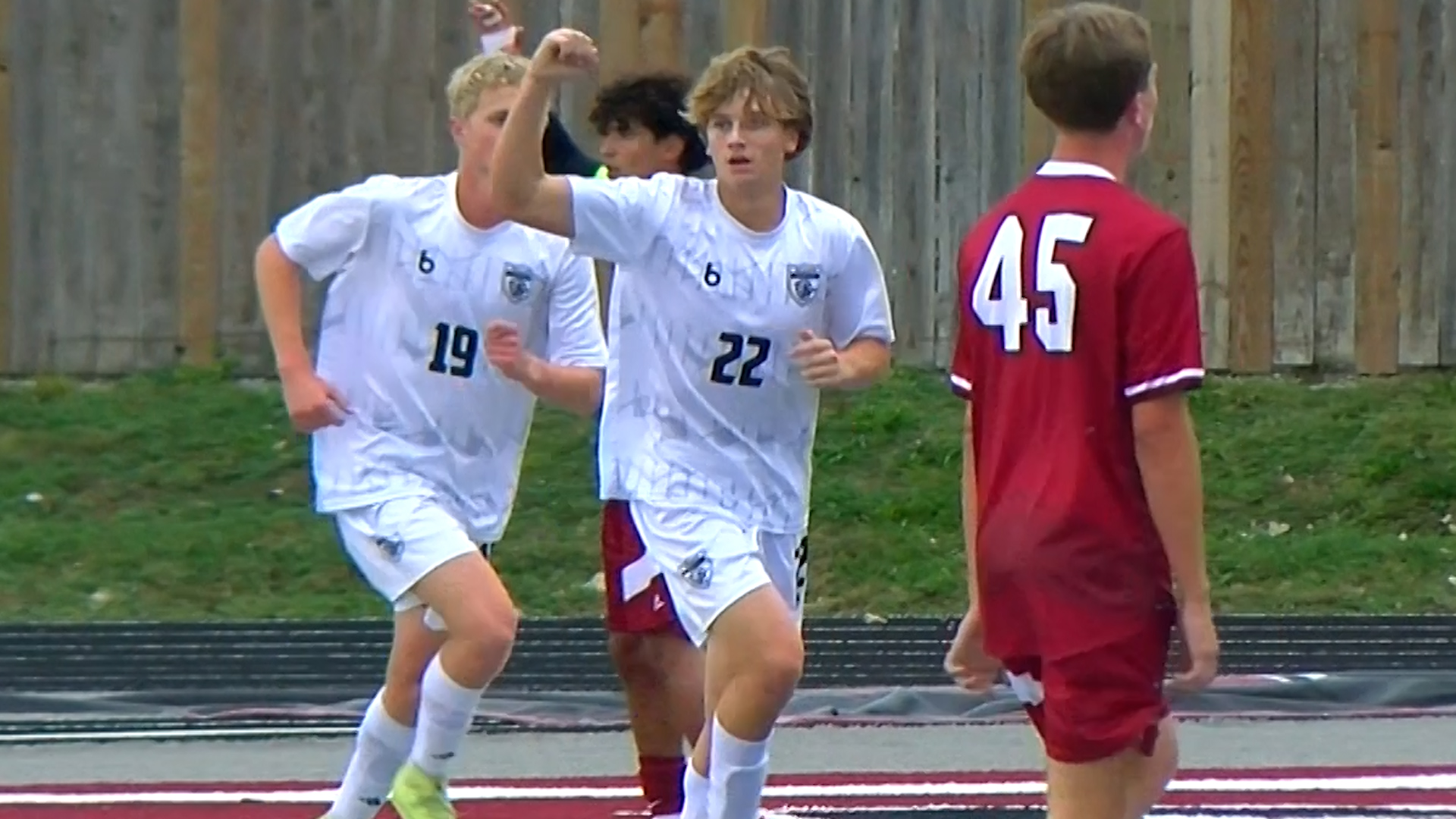 Excelsior Springs High School boys soccer defeats Benton, clinches Midland Empire Conference title