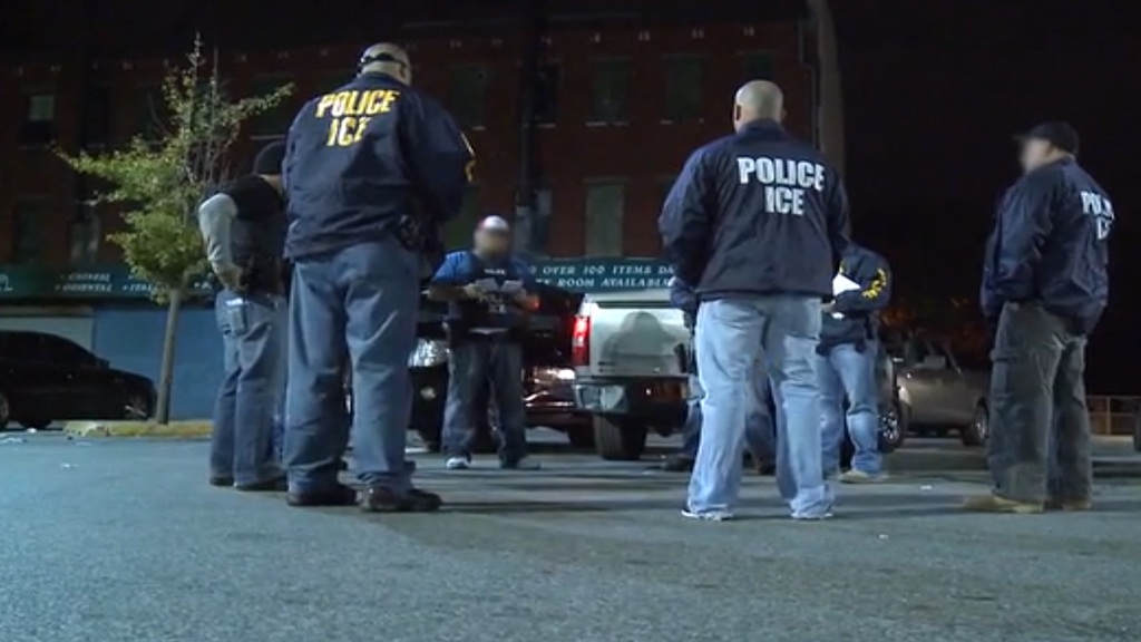 <i>CNN via CNN Newsource</i><br/>Immigration and Customs Enforcement officers will only be allowed to conduct vehicle stops if they have completed related training courses.
