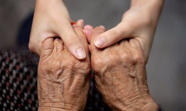 Who inherits the homeowners insurance when someone dies?