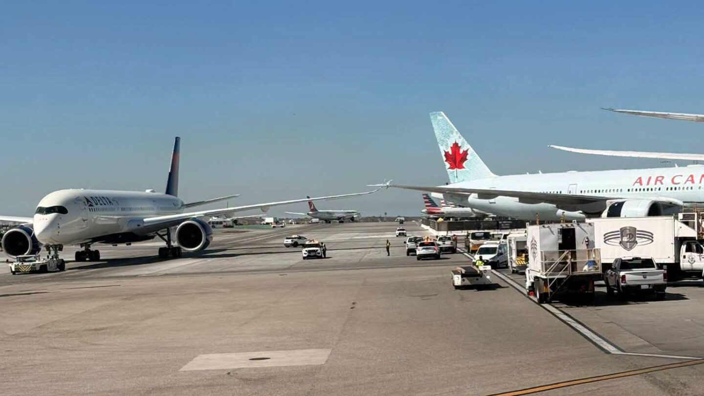 <i>Jayson Lowe via CNN Newsource</i><br/>Delta Air Lines Flight 7’s left wingtip clipped the horizontal stabilizer