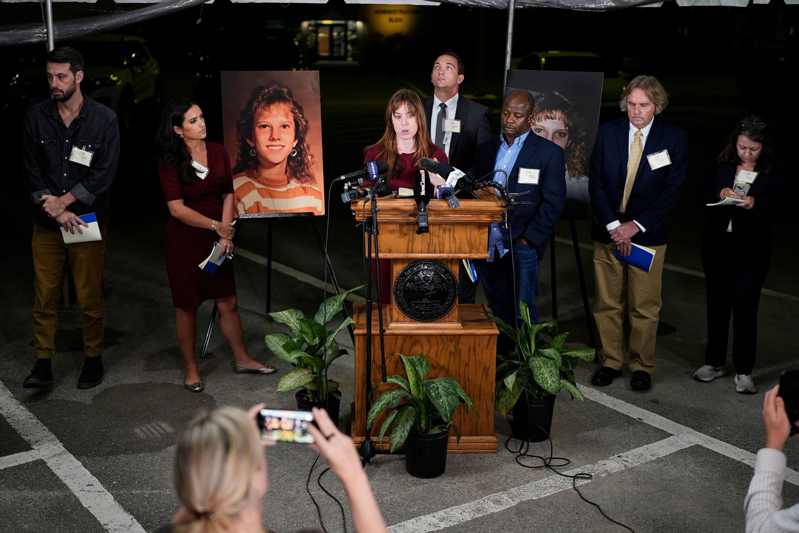 <i>George Walker IV/AP via CNN Newsource</i><br/>Media witnesses recount the moments before the execution of Christa Pike was halted on September 30