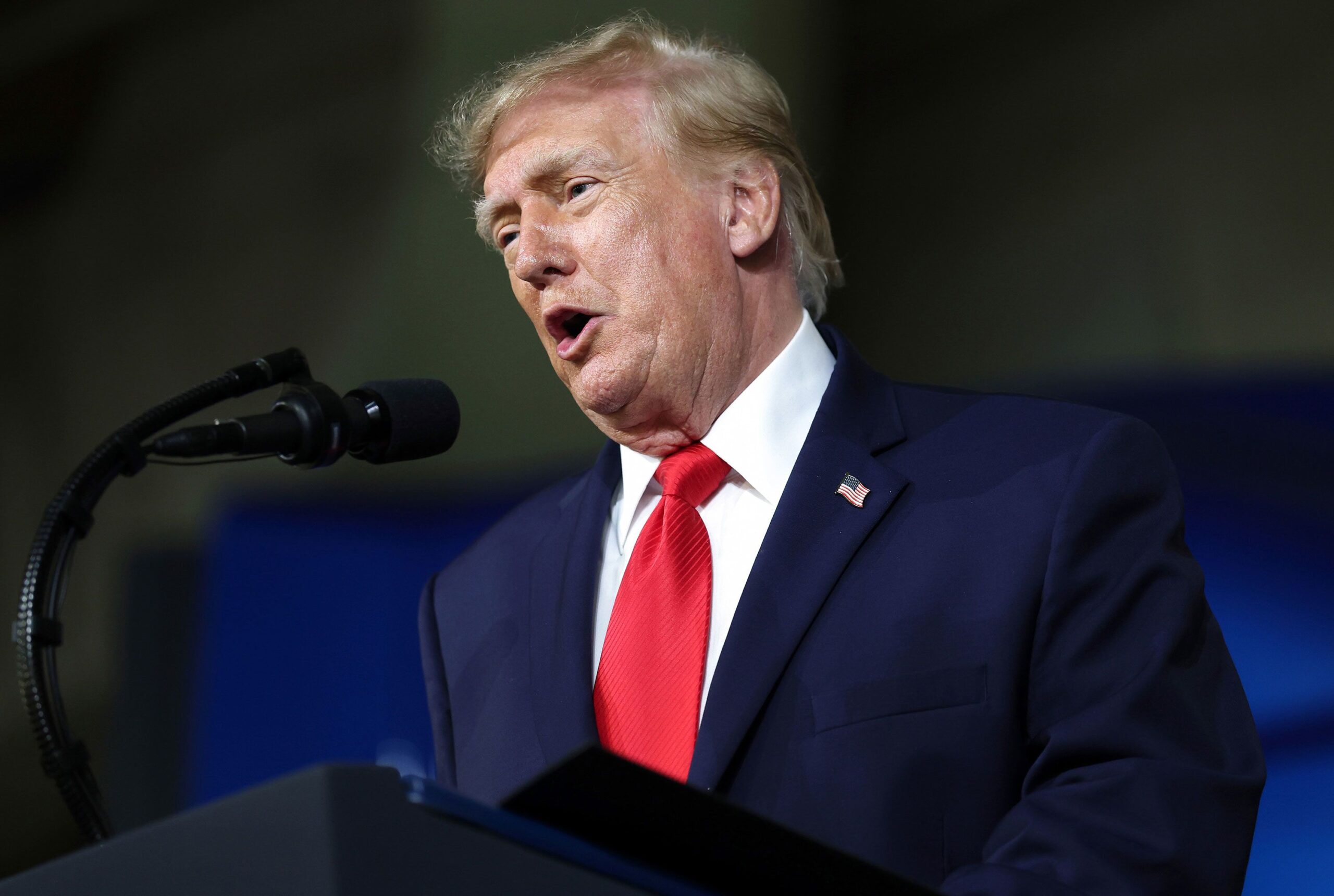 <i>Kevin Dietsch/Getty Images via CNN Newsource</i><br/>President Donald Trump speaks during a visit to the Peterbilt Motors truck plant on October 01