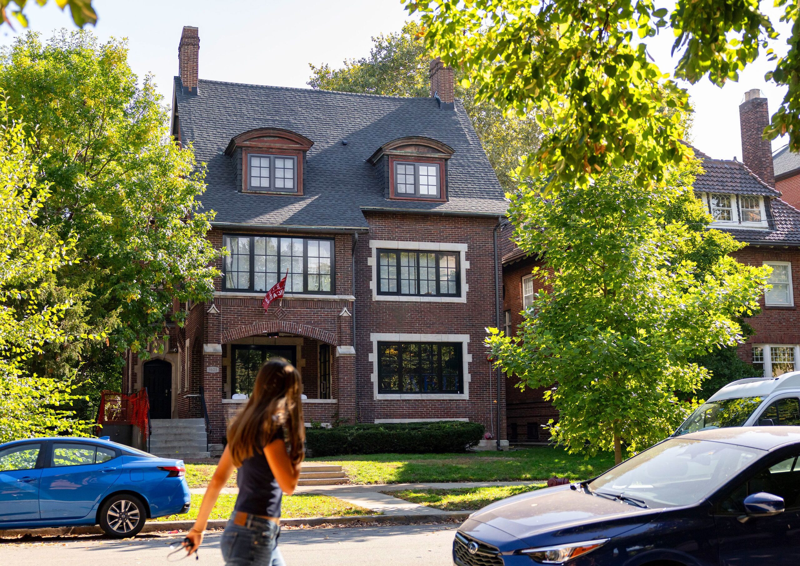 <i>Brian Cassella/Chicago Tribune/Tribune News Service via Getty Images via CNN Newsource</i><br/>The Alpha Epsilon Pi fraternity house is seen near the University of Chicago campus on October 12