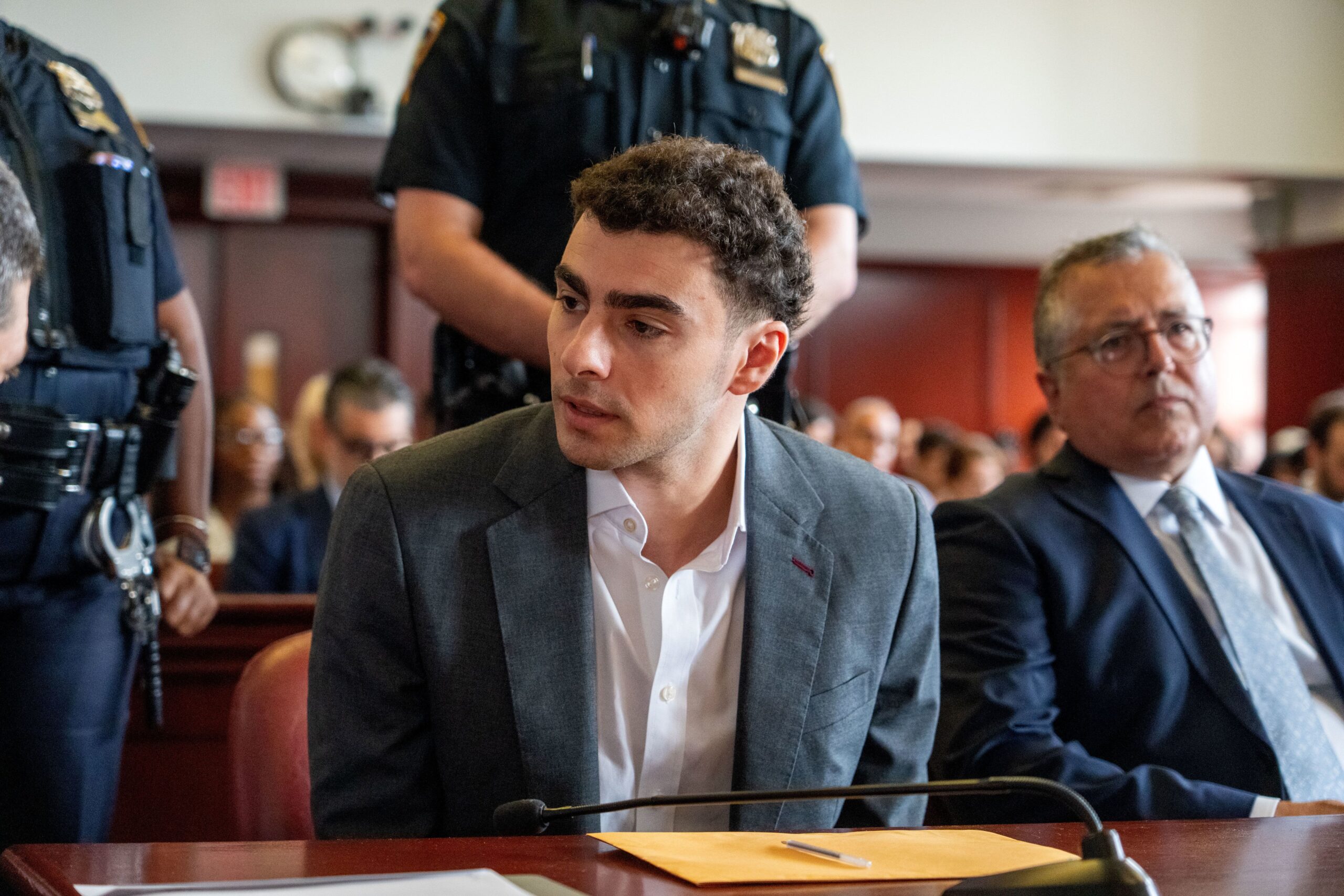 <i>Steven Hirsch/Pool/Getty Images via CNN Newsource</i><br/>Manhattan prosecutors said in a court filing Friday that Luigi Mangione