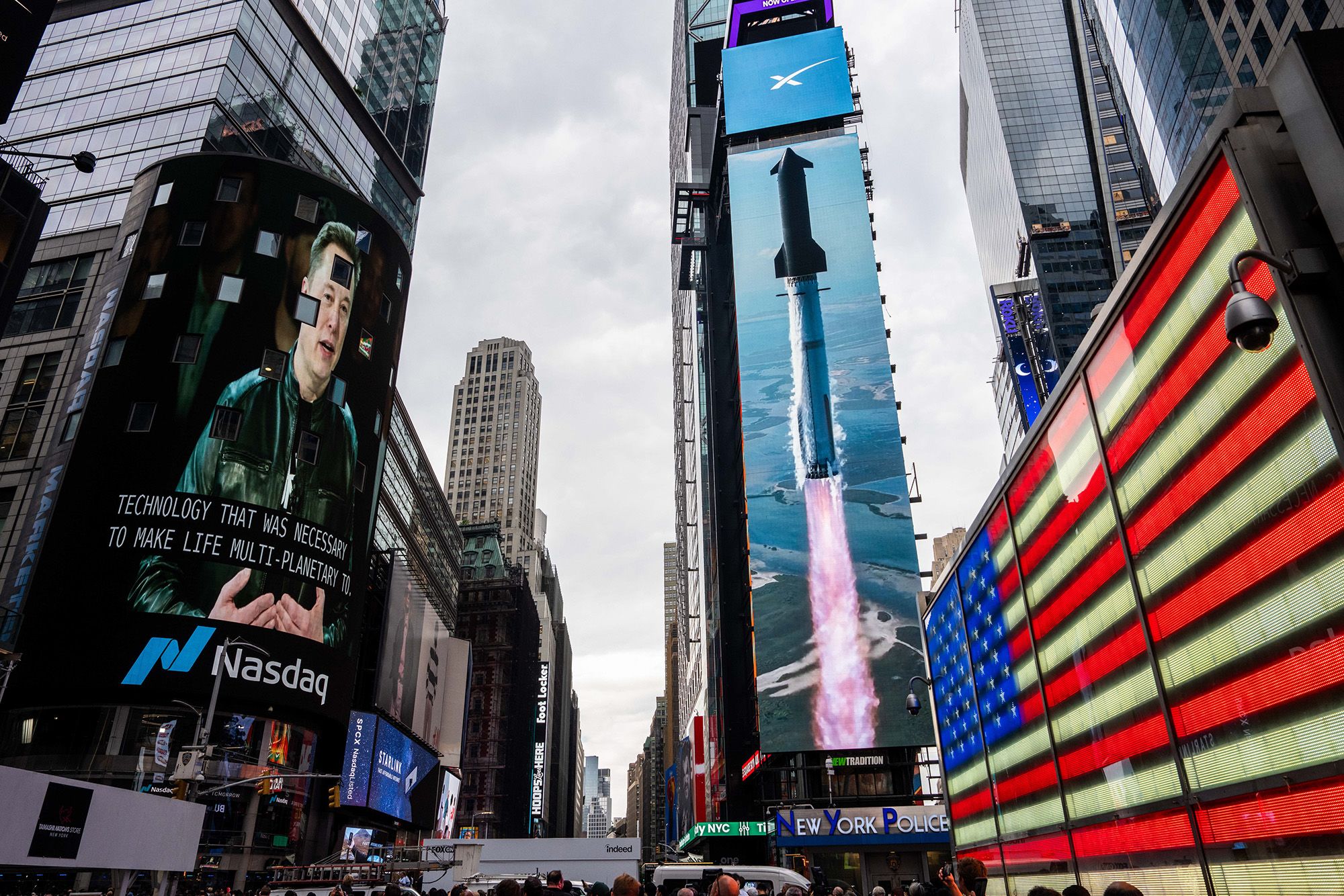 <i>Adam Gray/Bloomberg/Getty Images via CNN Newsource</i><br/>SpaceX stock rose in late trading after the company reported 161% revenue growth year over year in the third quarter.