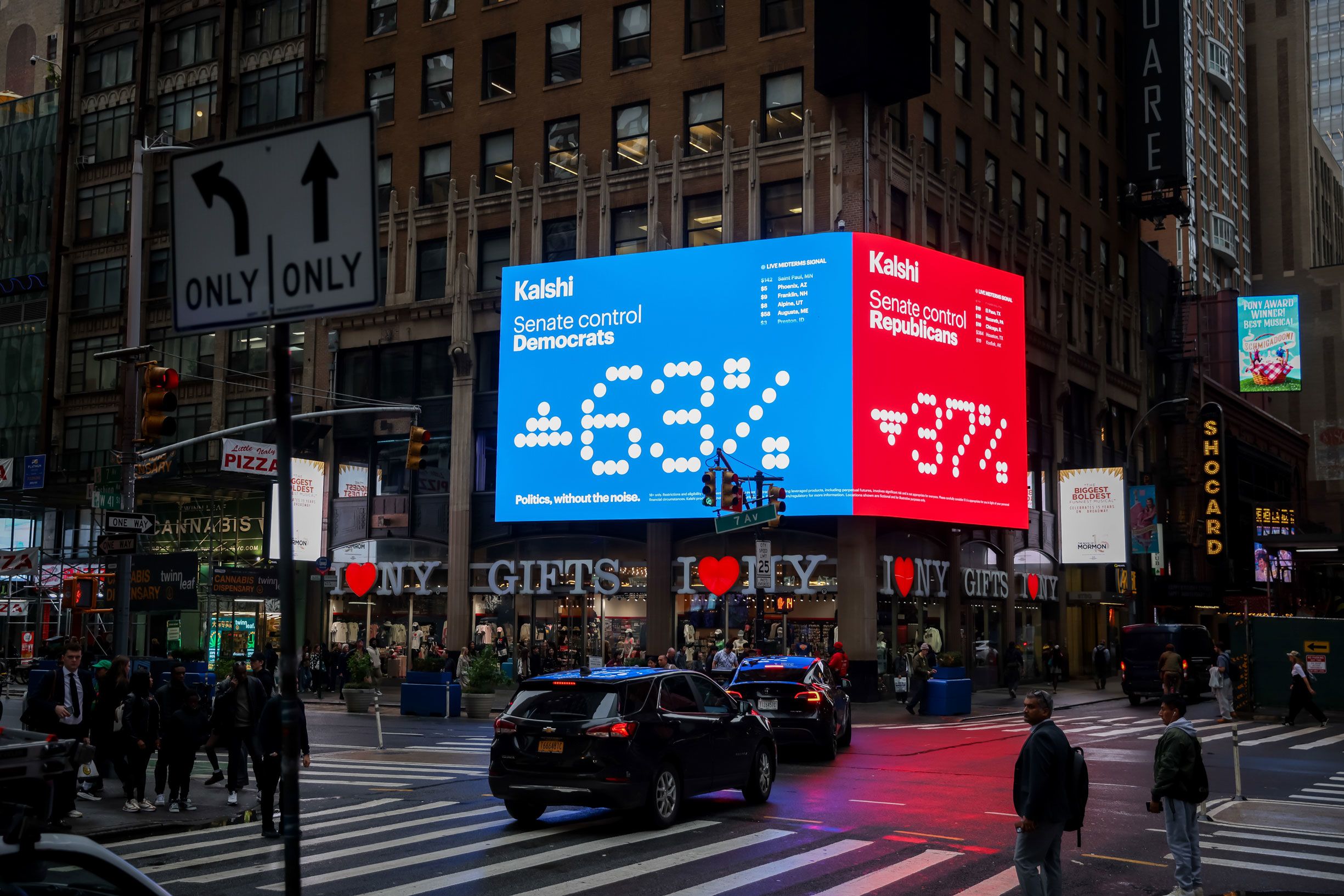 <i>Michael Nagle/Bloomberg/Getty Images via CNN Newsource</i><br/>A Kalshi billboard displaying US Senate midterm election odds in New York